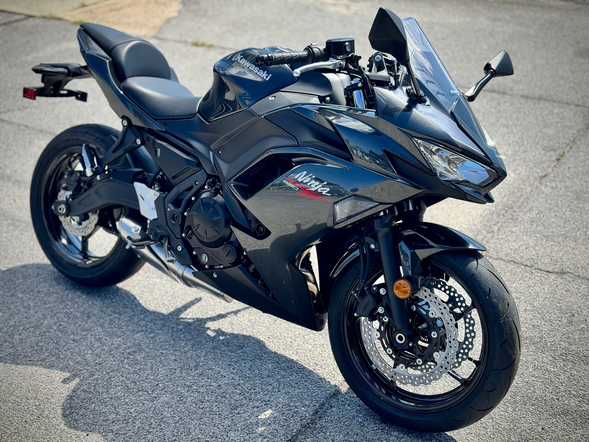 2026 Kawasaki Ninja® 650 7