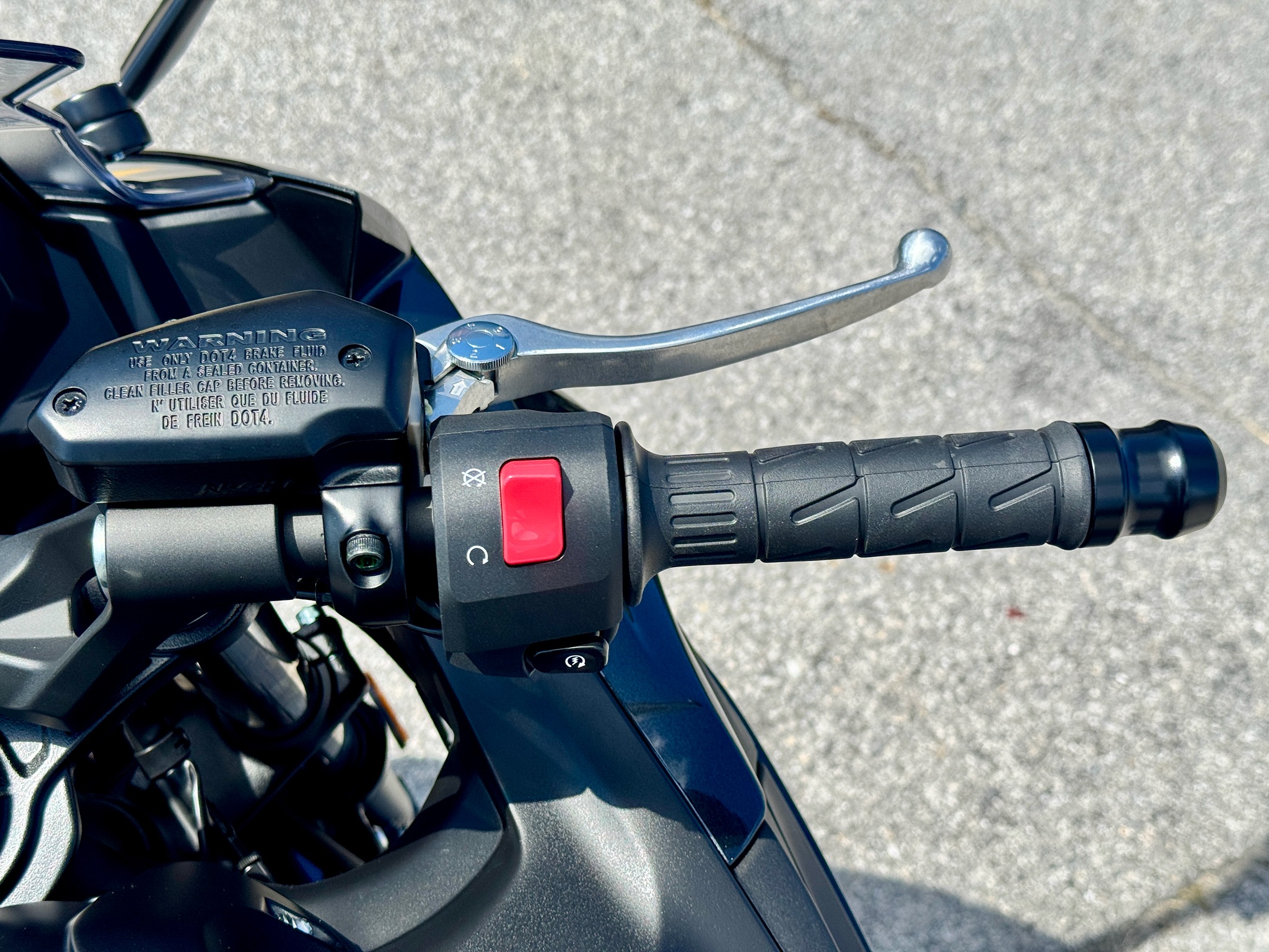 2026 Kawasaki Ninja® 650 9