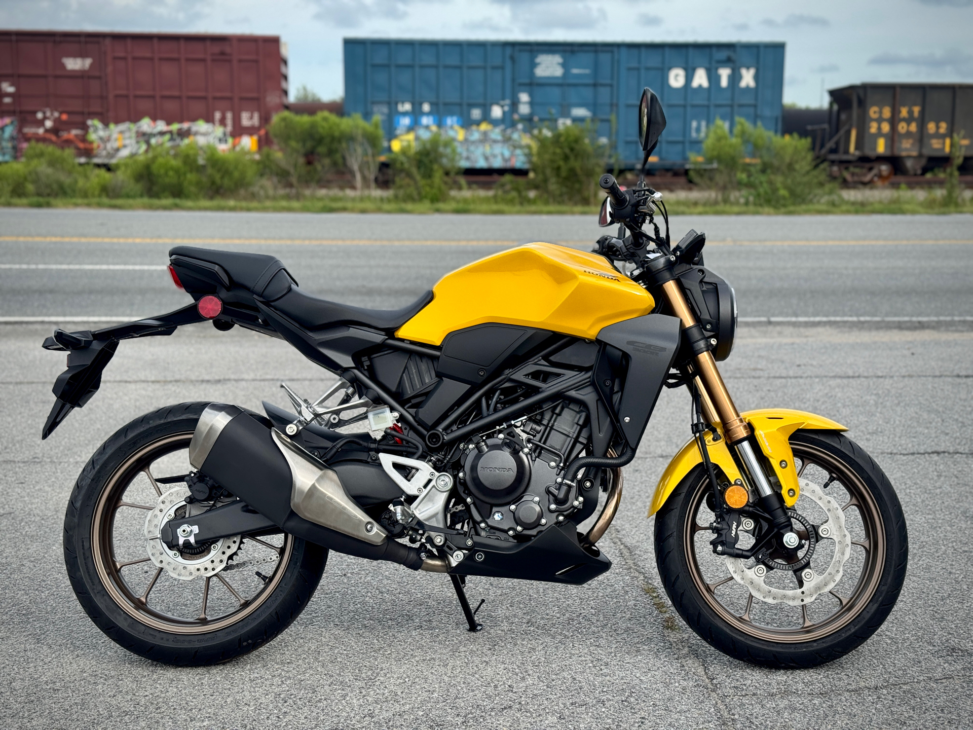 Motorcycle Honda Cb300r On Road Price New 2025 Honda CB300R ABS