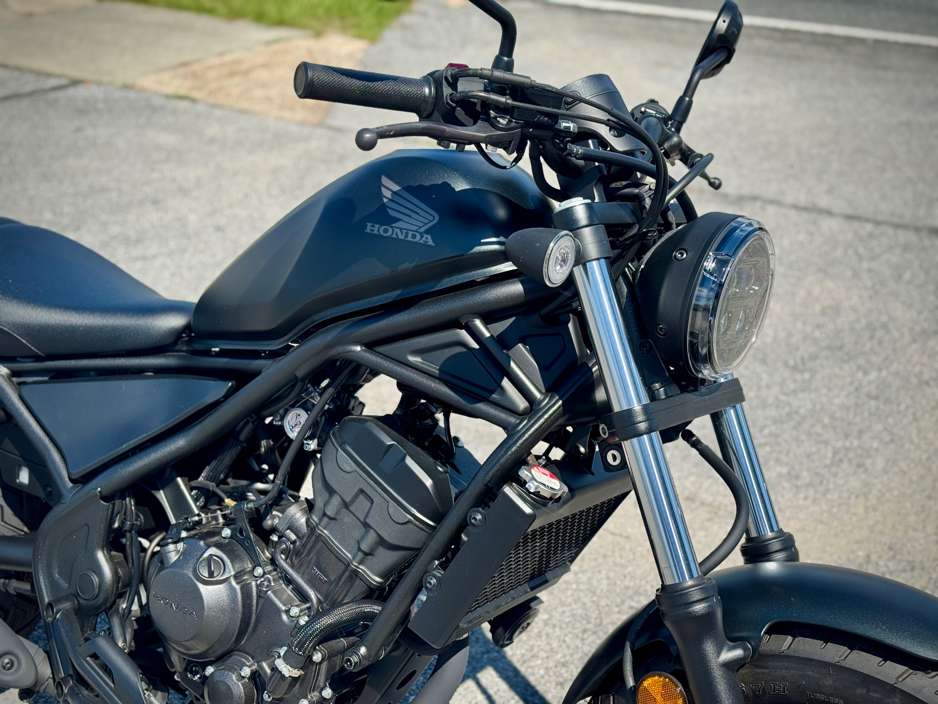 2025 Honda Rebel 300 3
