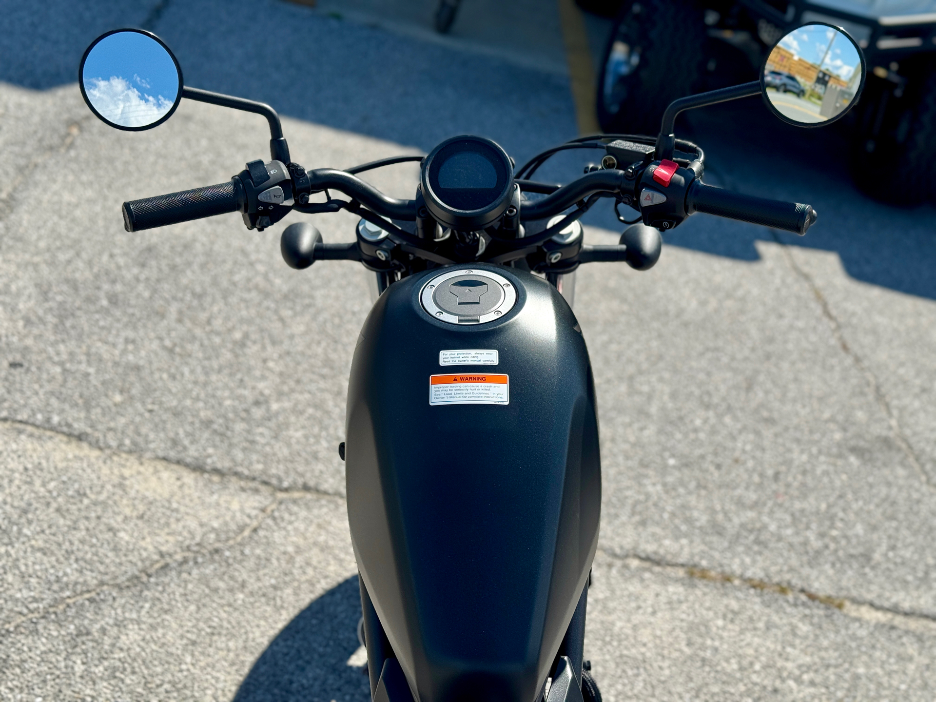 2025 Honda Rebel 300 10