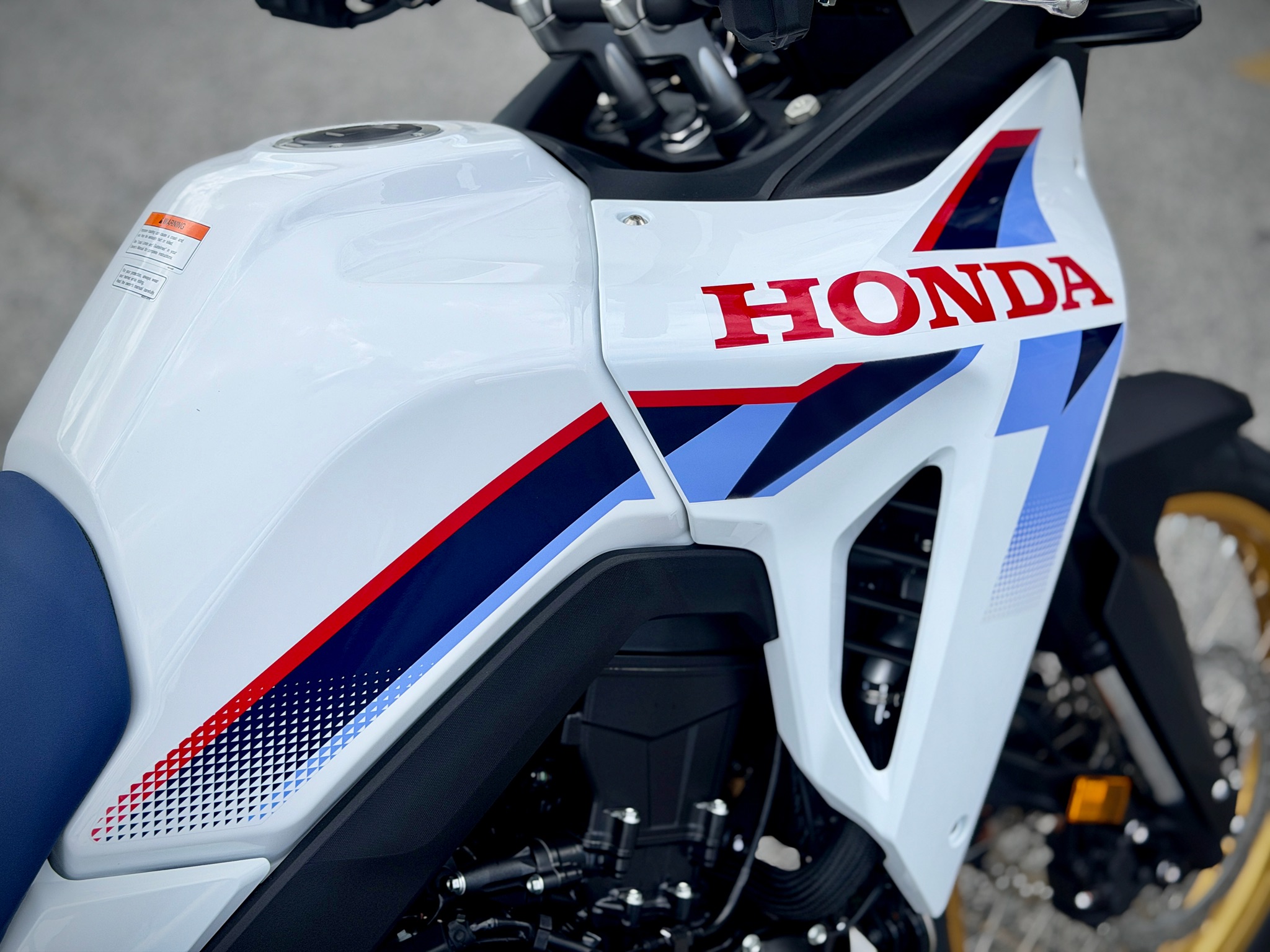 2026 Honda Transalp E-Clutch 4