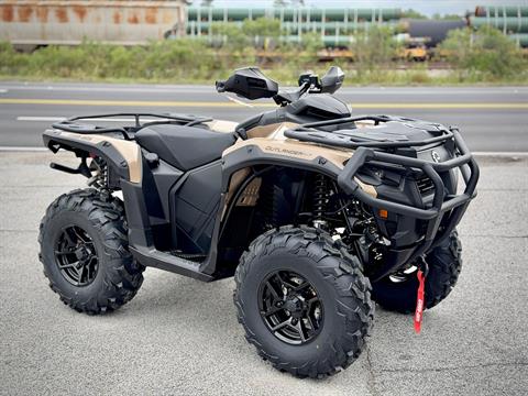 2027 Can-Am Outlander PRO XT HD7 — photo 1 of 35