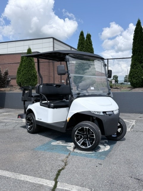 2027 EZGO RXV