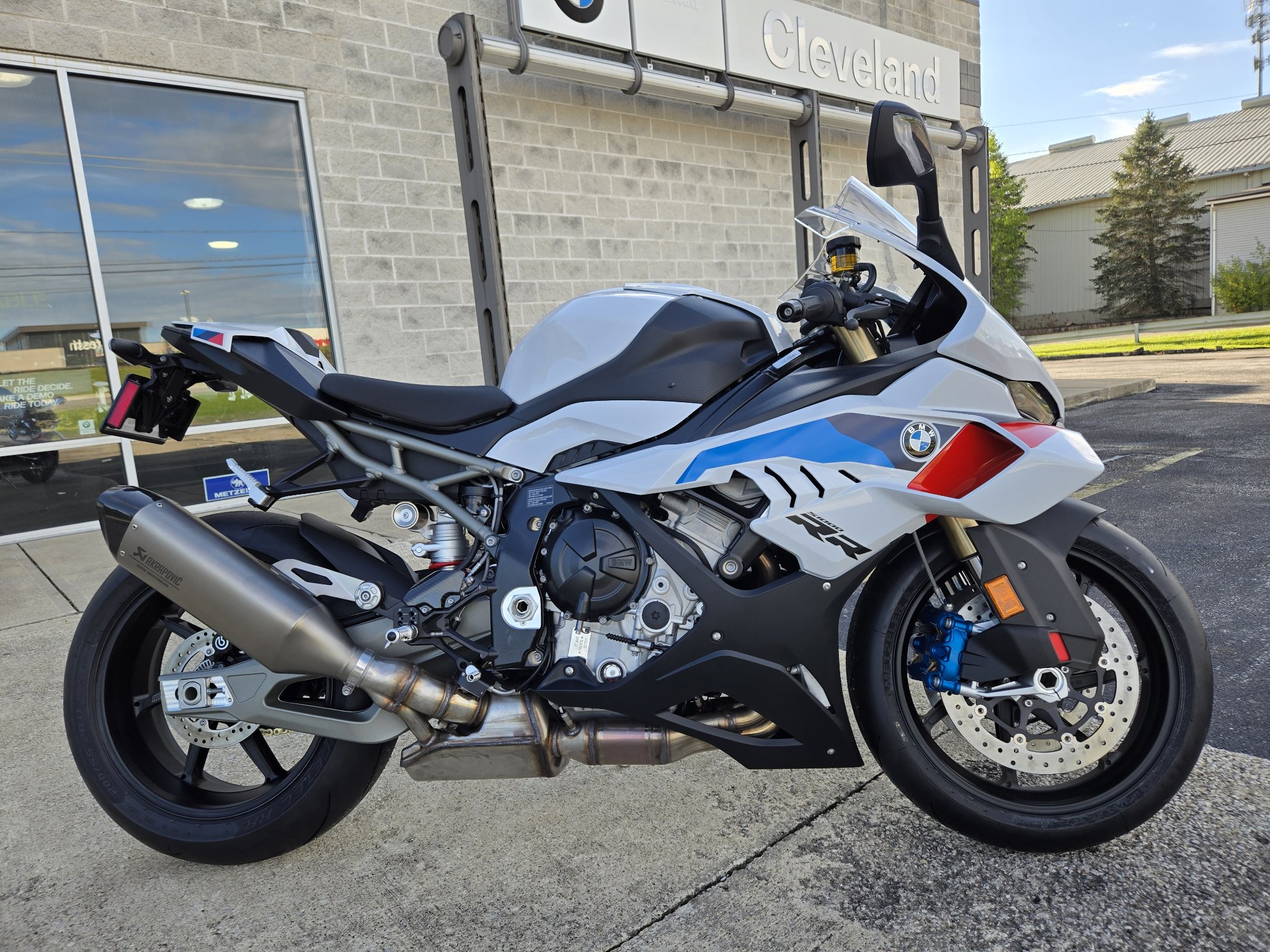 2027 BMW S 1000 RR 1