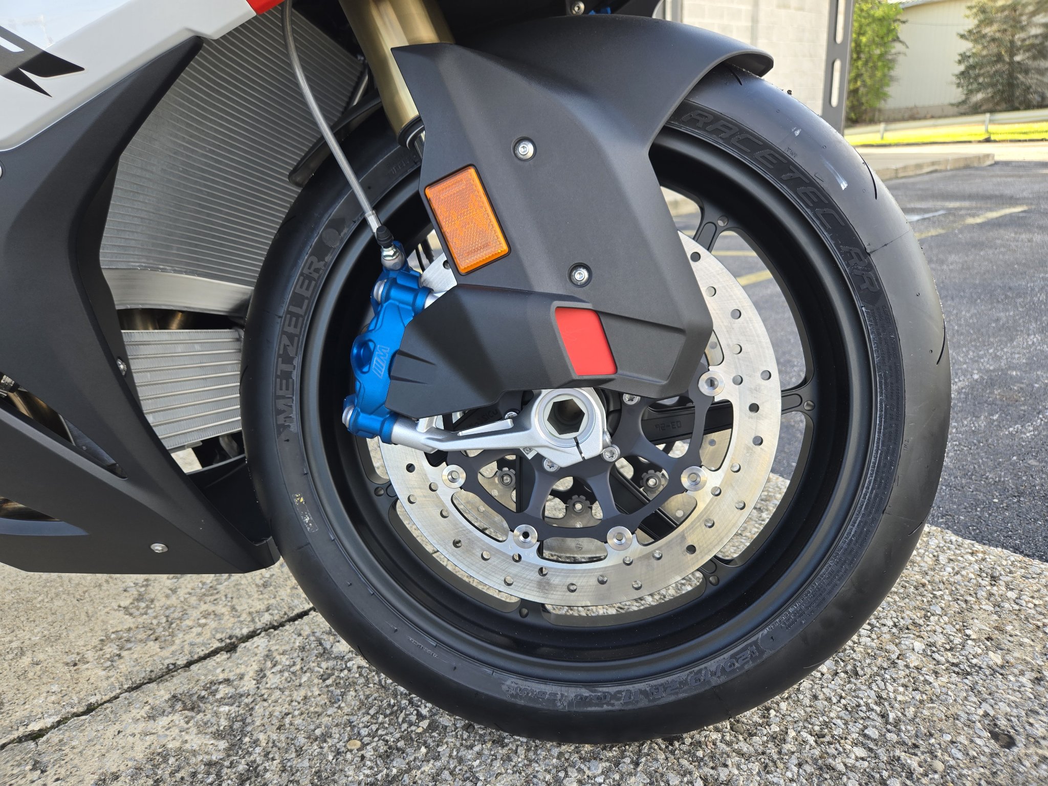 2027 BMW S 1000 RR 3