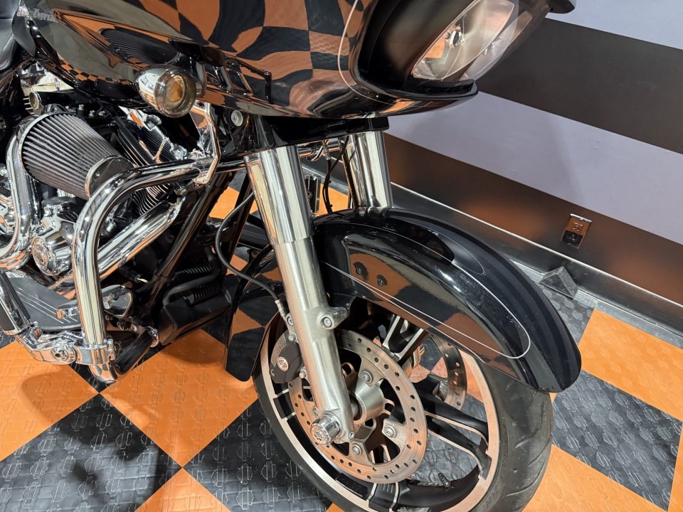 2021 Harley-Davidson Road Glide® 6