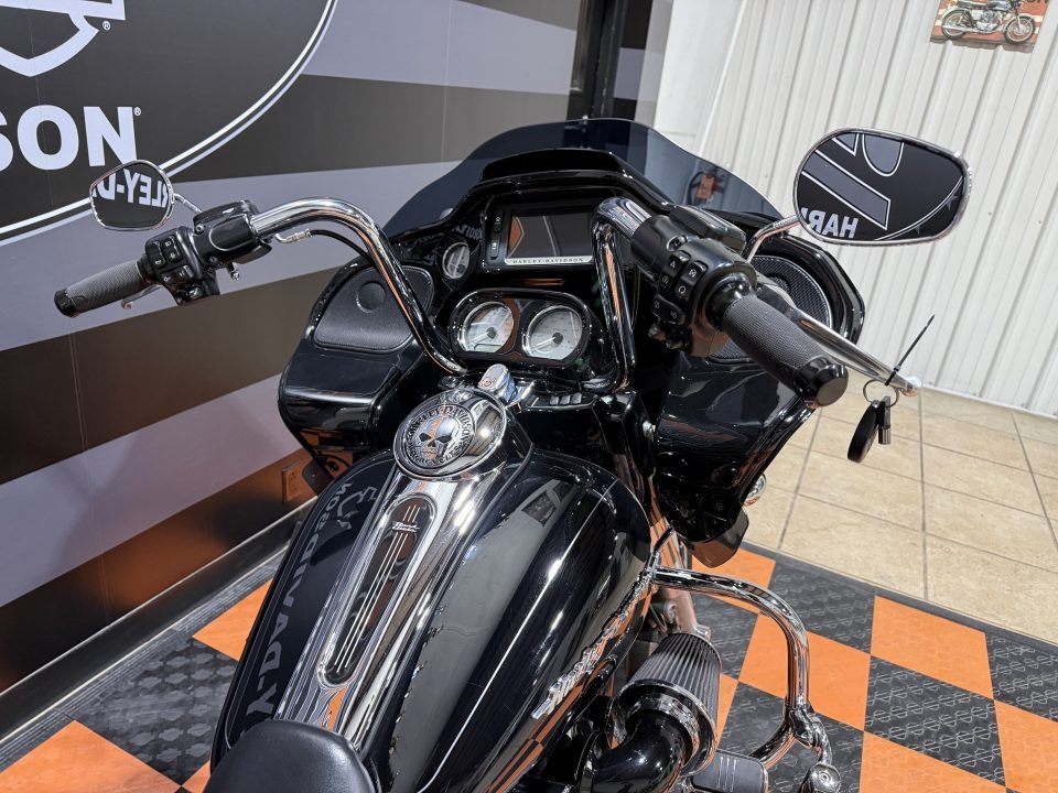 2021 Harley-Davidson Road Glide® 9