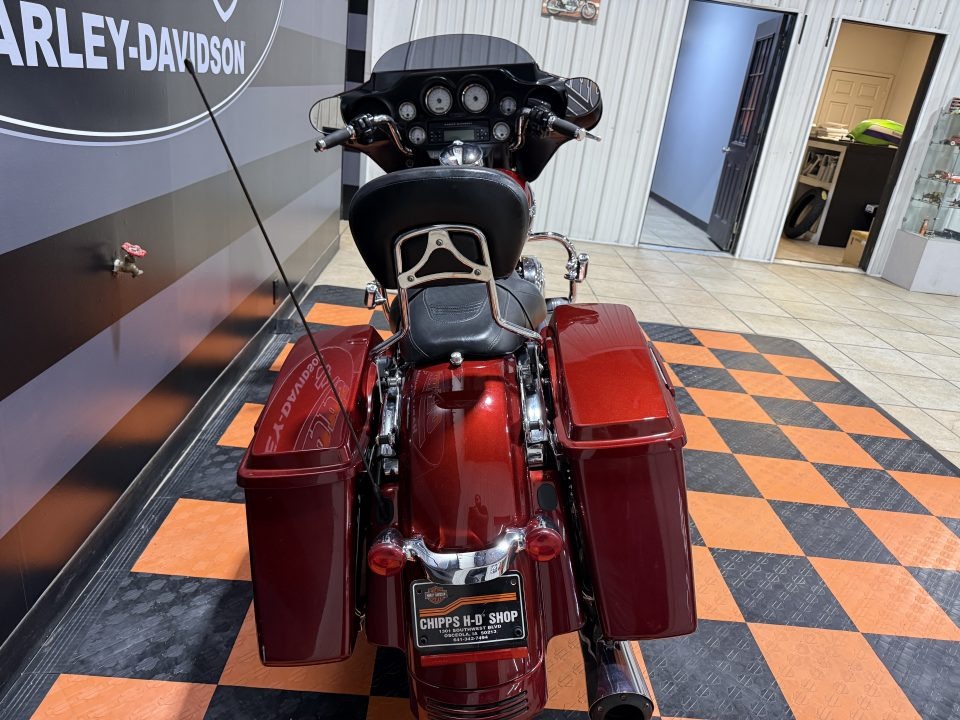2010 Harley-Davidson Street Glide® 4