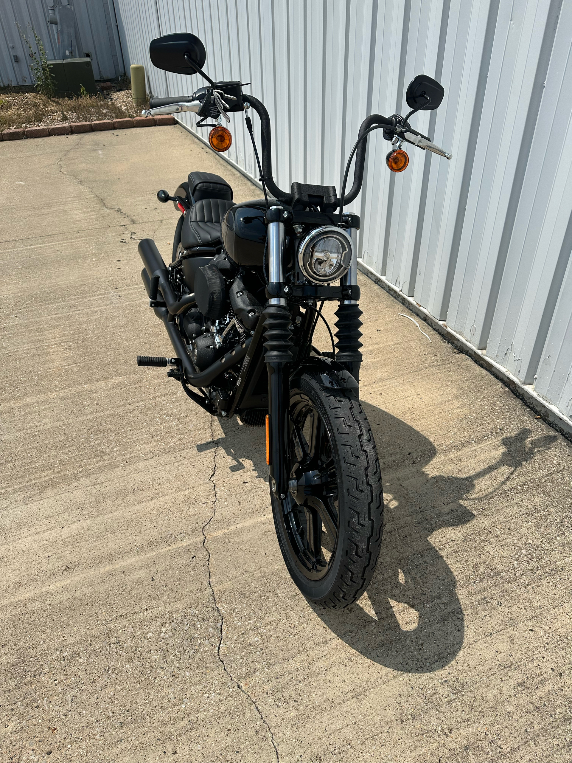 New 2025 Harley-Davidson Breakout® Vivid Black | Motorcycles