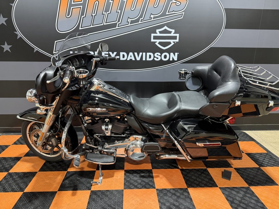 2019 Harley-Davidson Electra Glide® Ultra Classic® 10