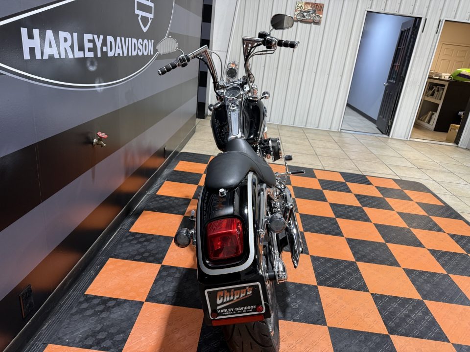 2003 Harley-Davidson FXSTD/FXSTDI Softail®  Deuce 4