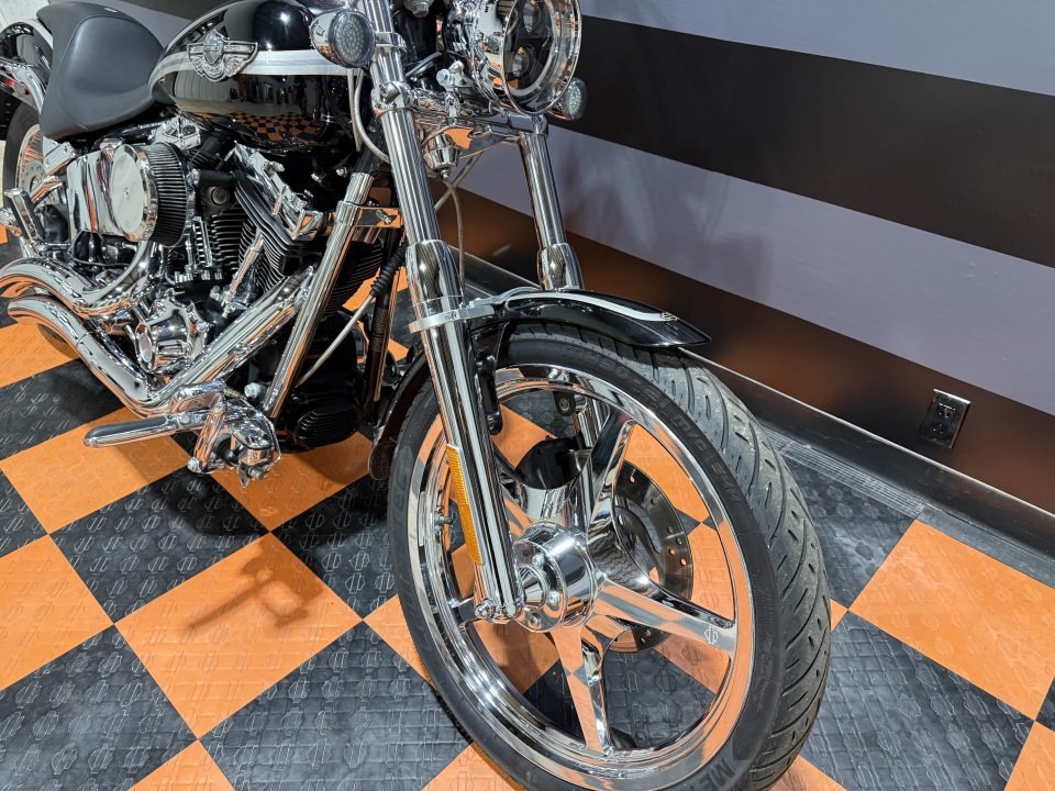 2003 Harley-Davidson FXSTD/FXSTDI Softail®  Deuce 6