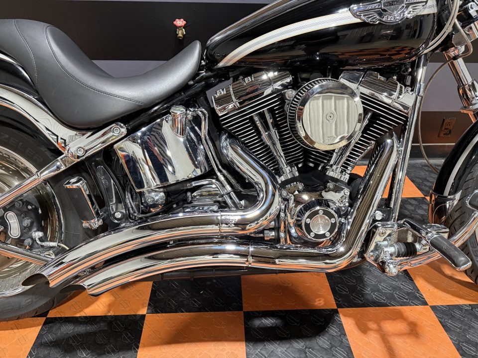 2003 Harley-Davidson FXSTD/FXSTDI Softail®  Deuce 8