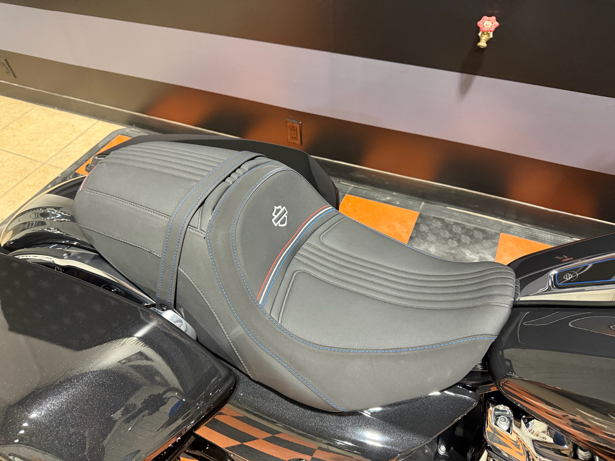 2026 Harley-Davidson Road Glide® 9