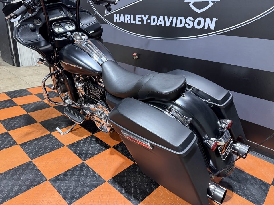 2018 Harley-Davidson Road Glide® 11