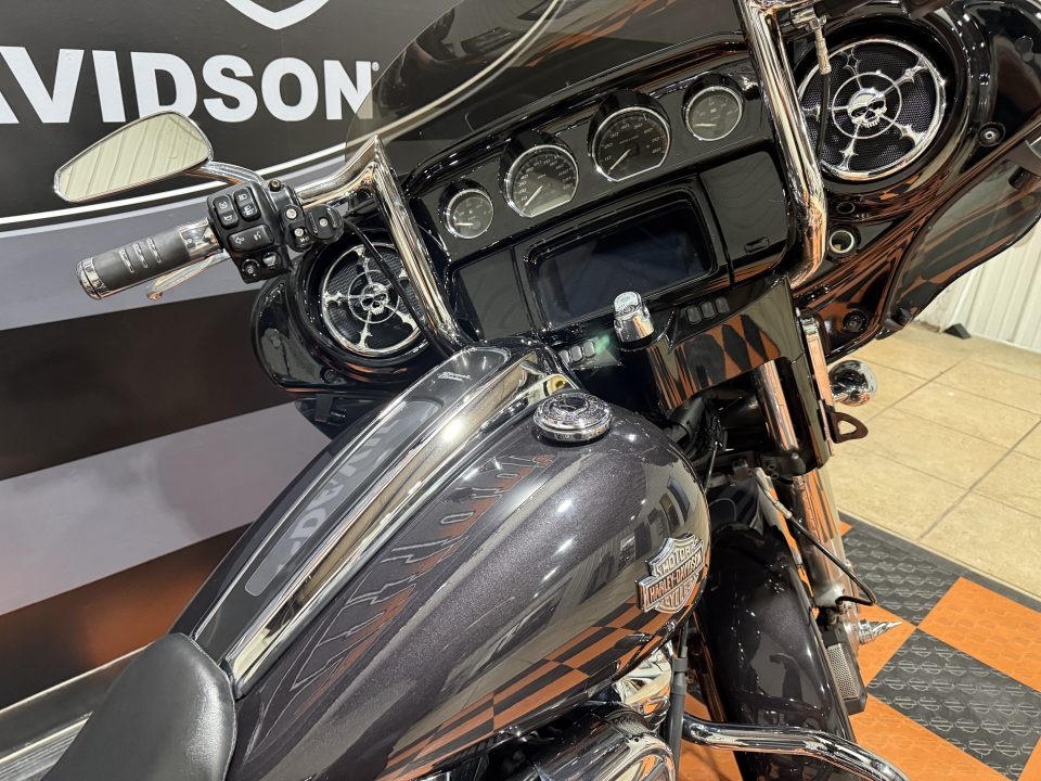 2021 Harley-Davidson Street Glide® Special 9