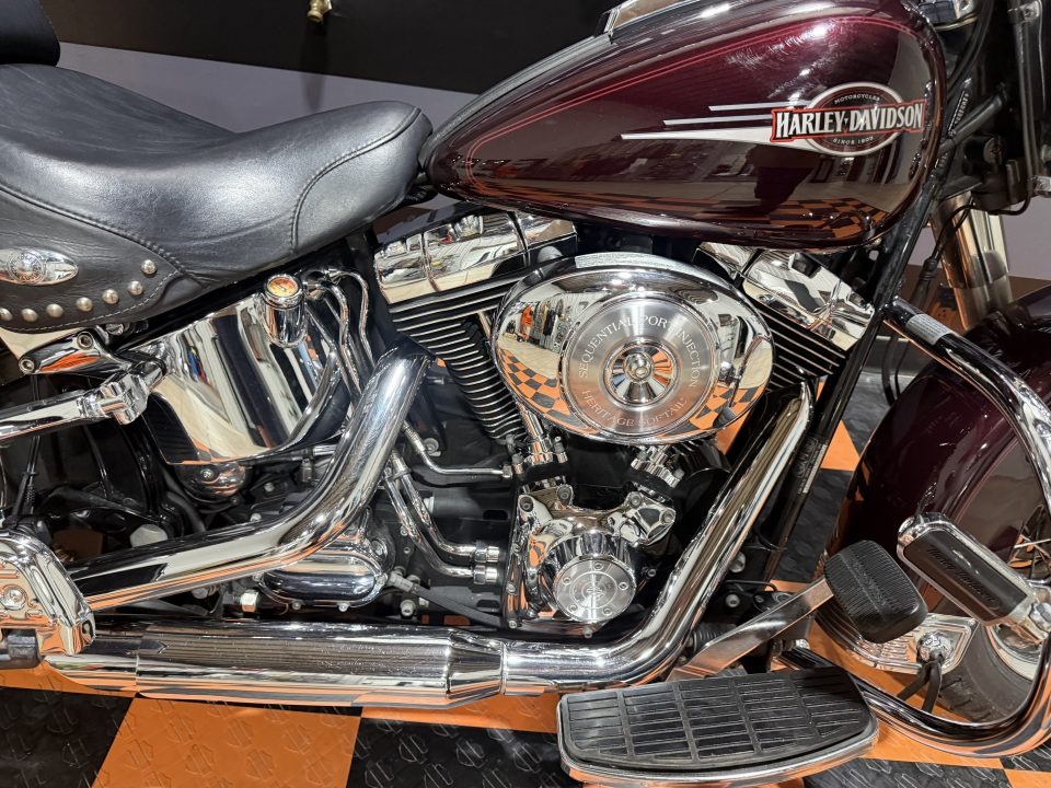 2005 Harley-Davidson FLSTC/FLSTCI Heritage Softail® Classic 7