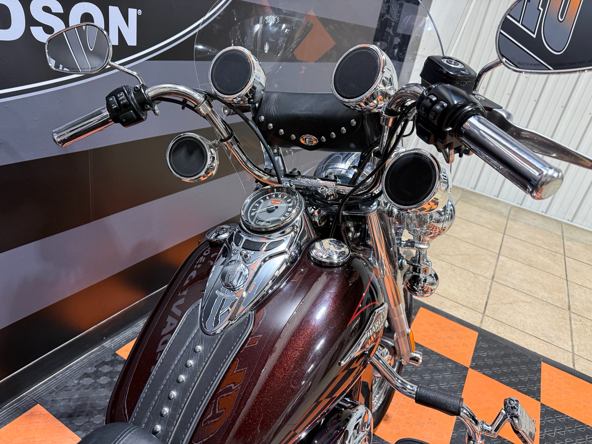 2011 Harley-Davidson Heritage Softail® Classic 9