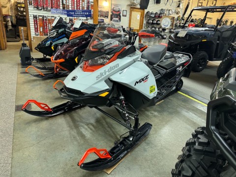 2022 Ski-Doo MXZ TNT 600R E-TEC ES RipSaw 1.25 in East Montpelier, Vermont - Photo 1