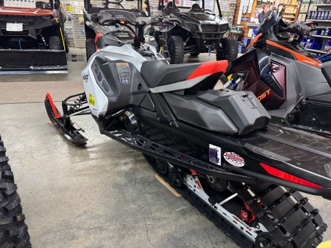 2022 Ski-Doo MXZ TNT 600R E-TEC ES RipSaw 1.25 in East Montpelier, Vermont - Photo 4
