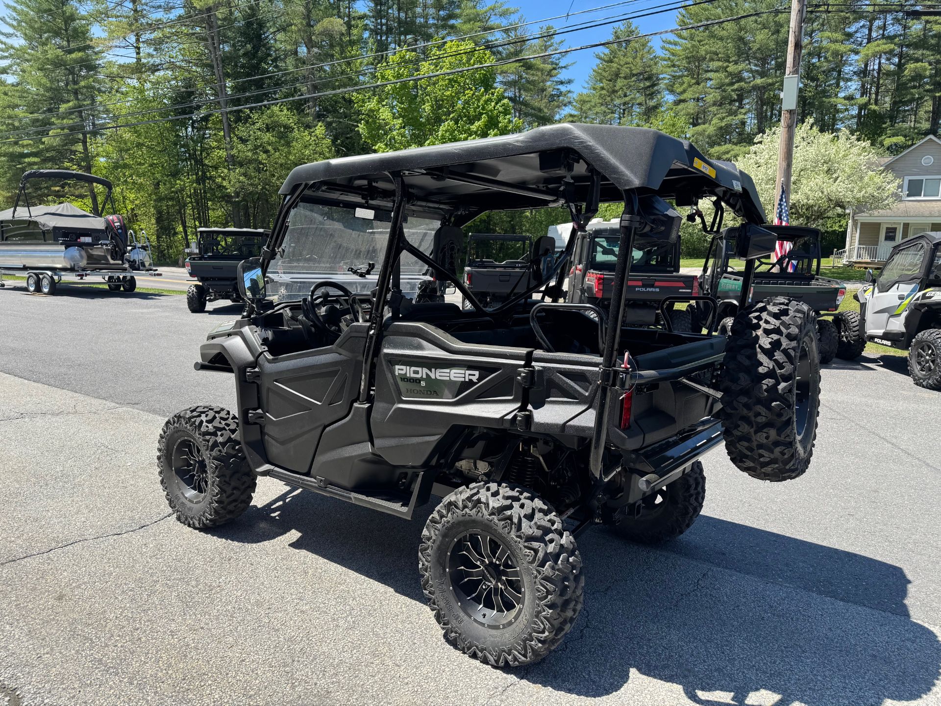 2022 Honda Pioneer 1000-5 in East Montpelier, Vermont - Photo 6