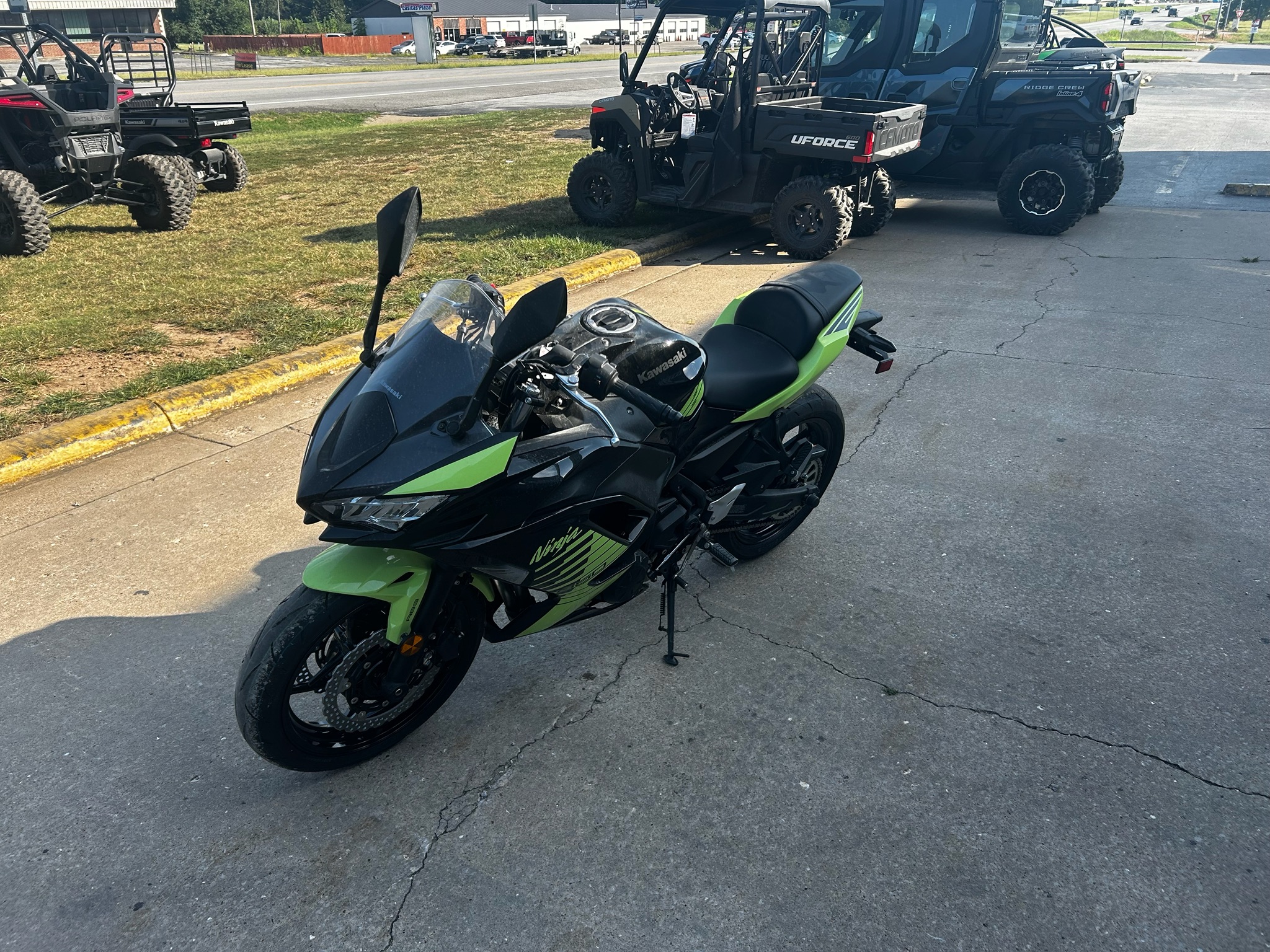 2026 Kawasaki Ninja® 650 ABS 3