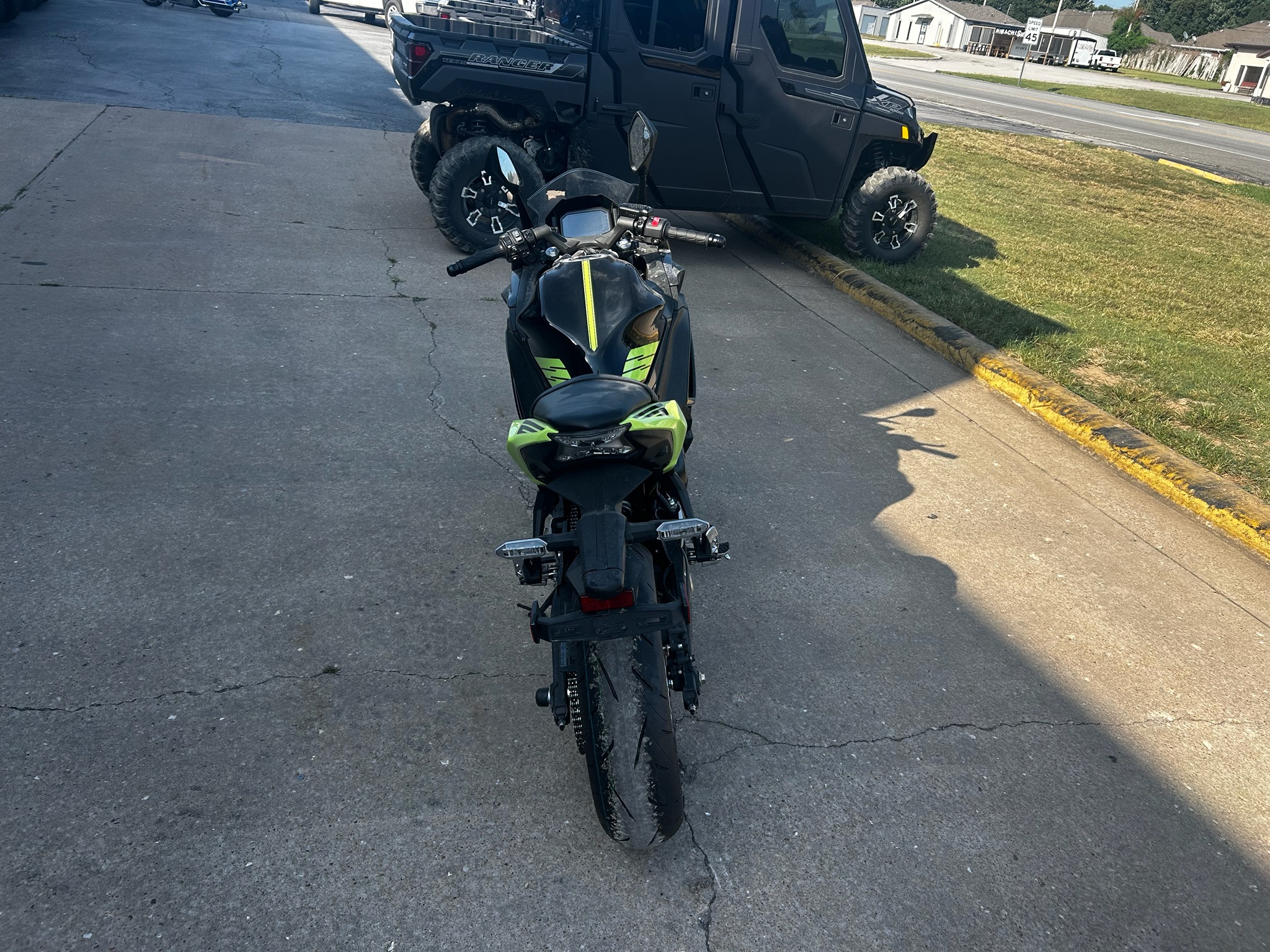 2026 Kawasaki Ninja® 650 ABS 6