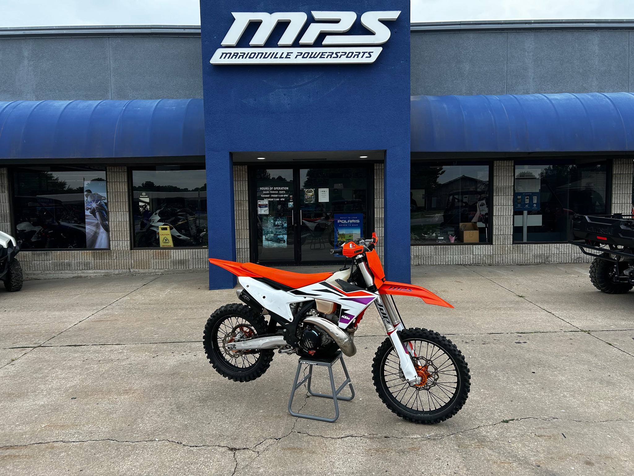 2024 300 XC