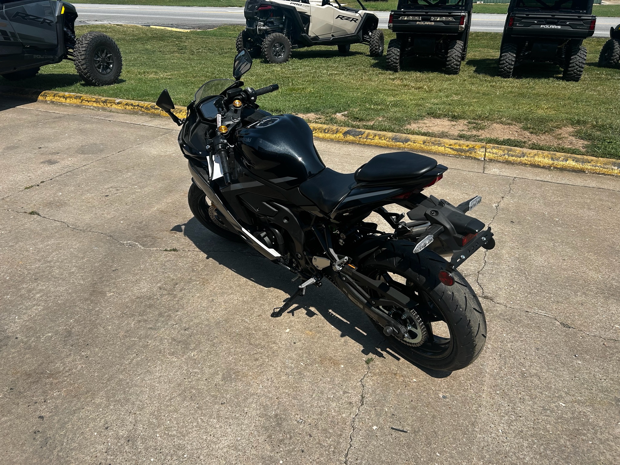 2026 Kawasaki NINJA® ZX™-4RR ABS, Marionville MO | New Motorcycles