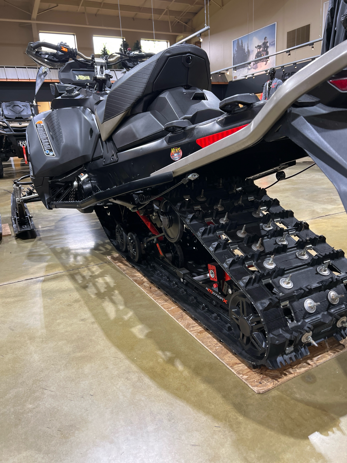 Used 2022 Ski-Doo Mach Z 900 ACE Turbo R ES w/ Smart-Shox, RipSaw