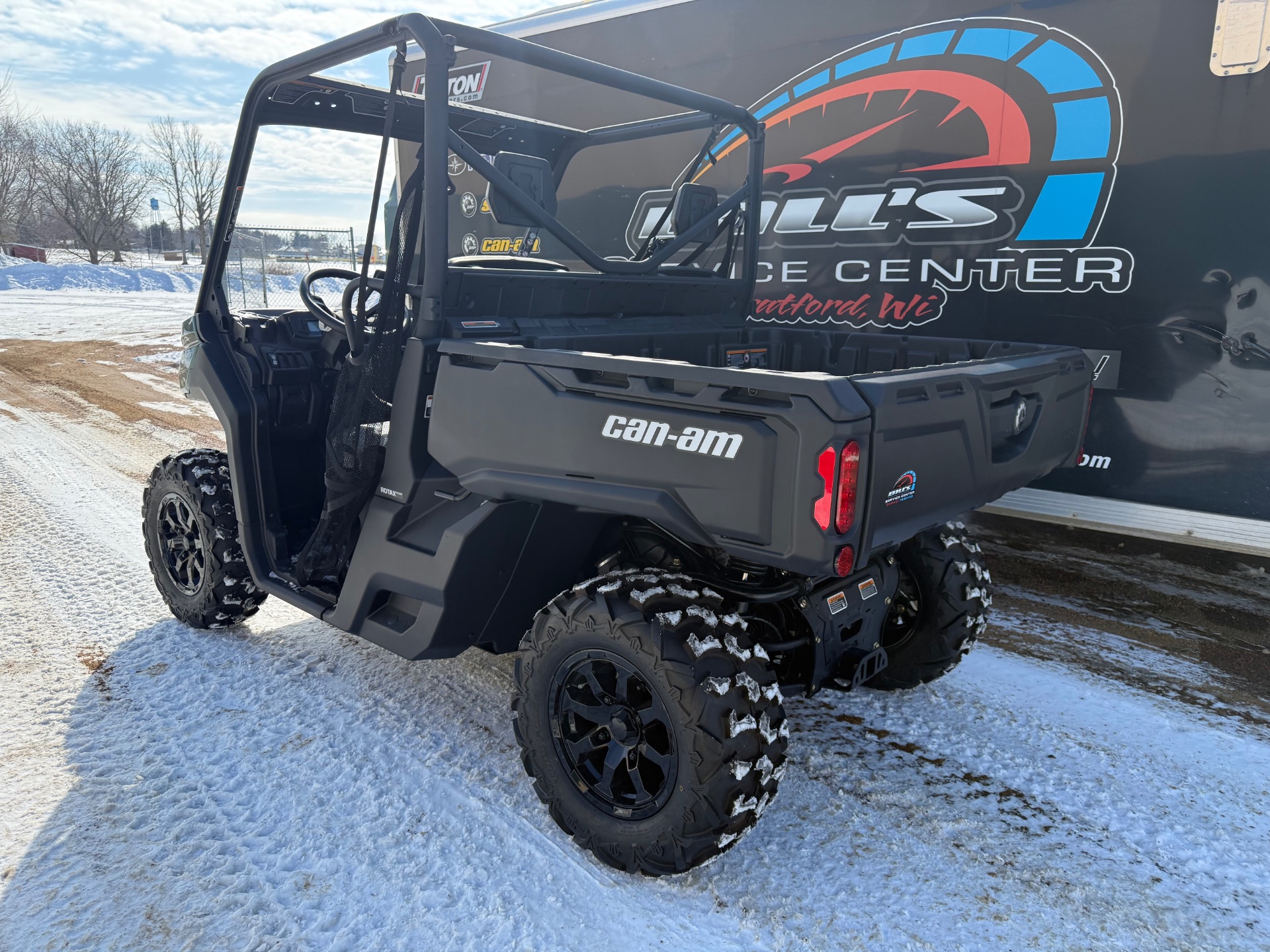 2026 Can-Am Defender DPS HD10 in Stratford, Wisconsin - Photo 2