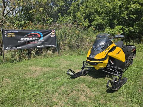 2025 Ski-Doo MXZ Adrenaline 137 850 E-TEC ES Ripsaw 1.25 — photo 1 of 3