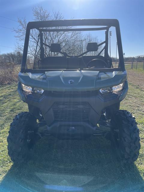 2024 Can-Am Defender DPS HD10 in Stratford, Wisconsin - Photo 2