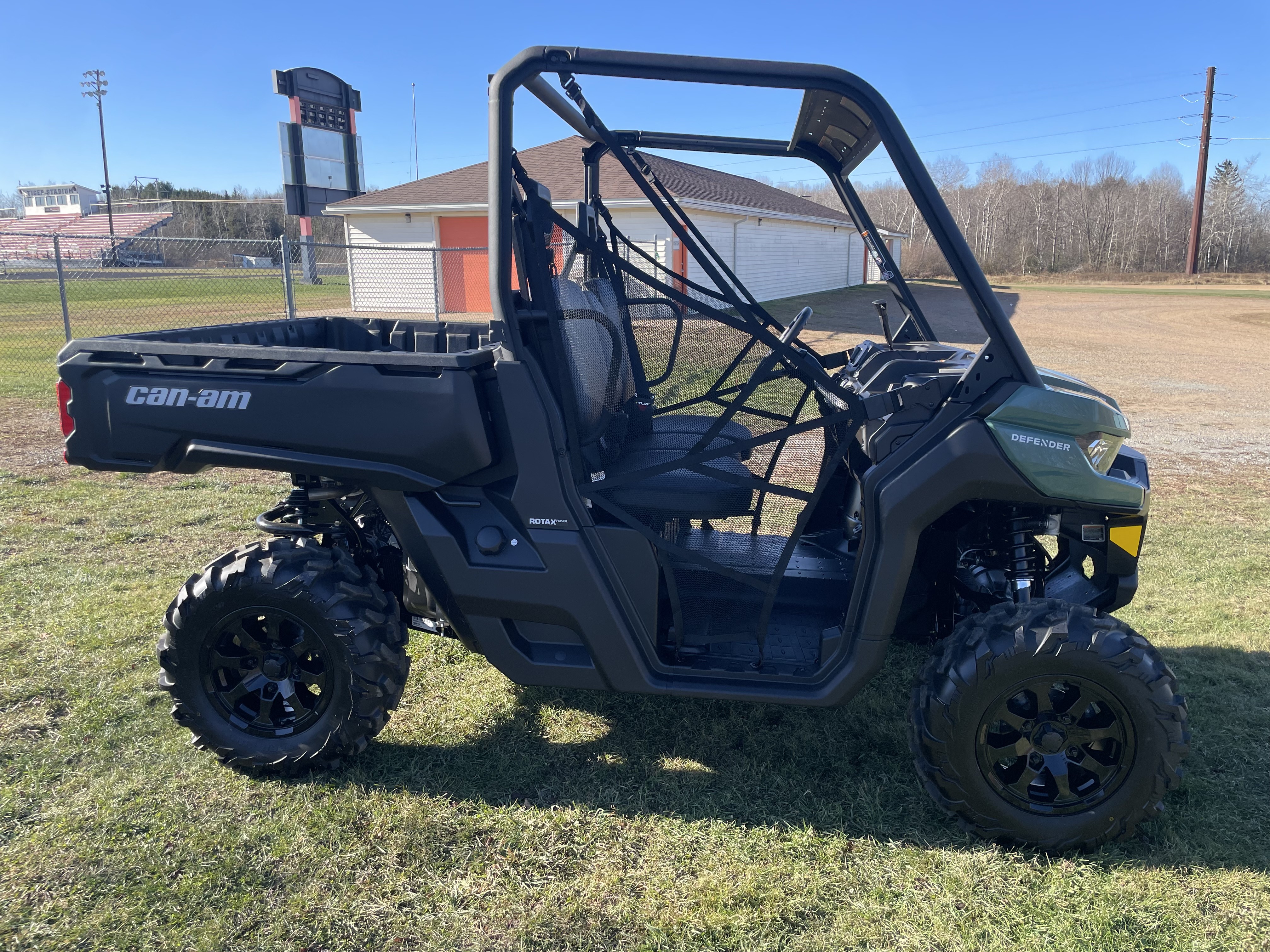 2024 Can-Am Defender DPS HD10 in Stratford, Wisconsin - Photo 3