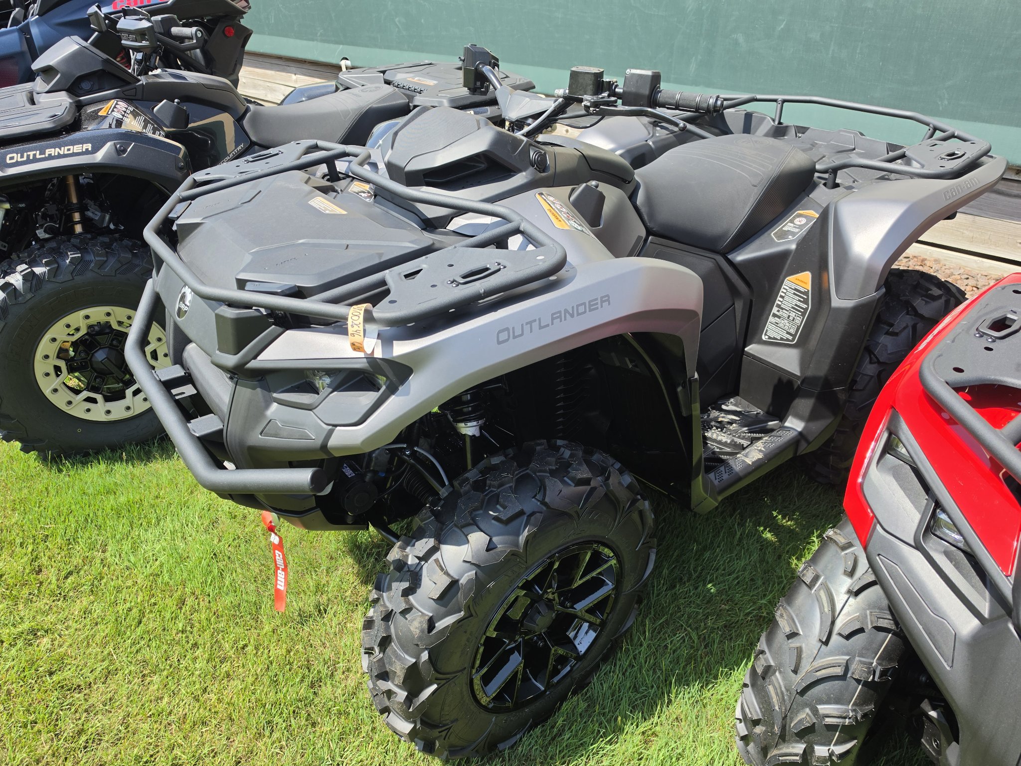 2026 Can-Am™ Outlander XT 700 1