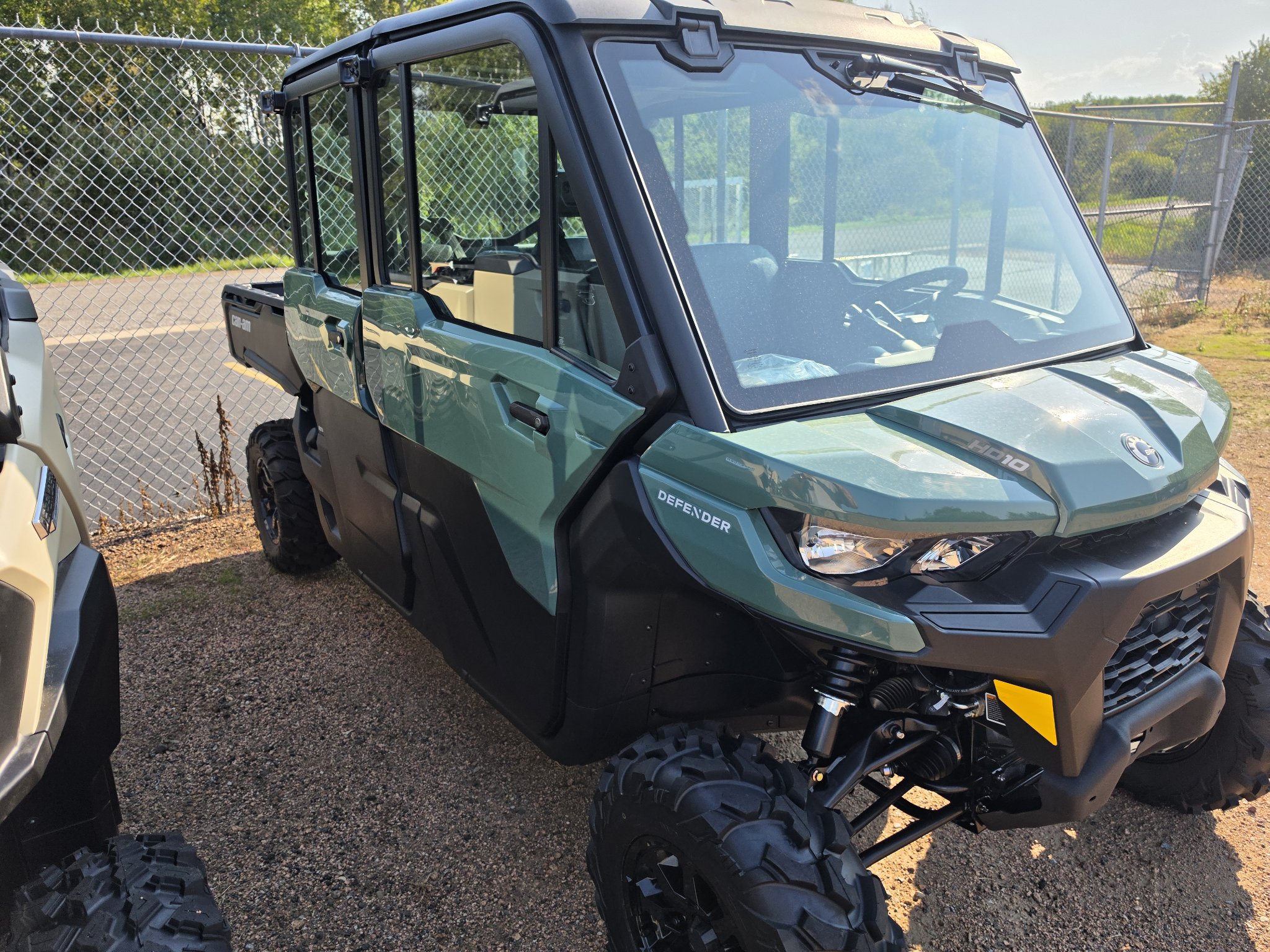 2026 Can-Am™ Defender MAX DPS CAB HD10 3