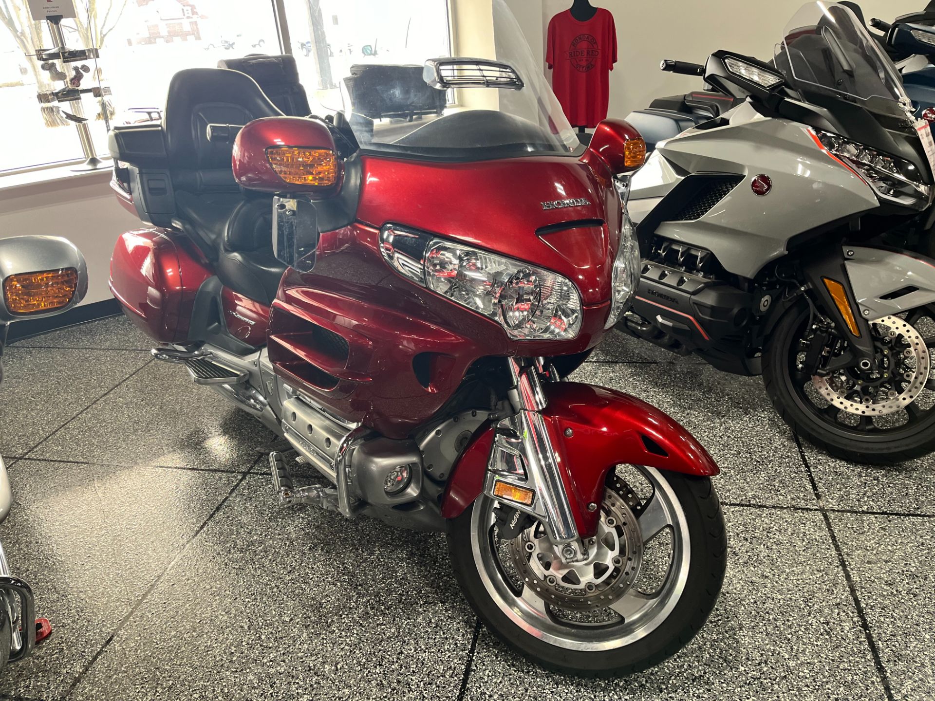 2010 Honda Gold Wing® Audio Comfort in Ottawa, Ohio - Photo 2