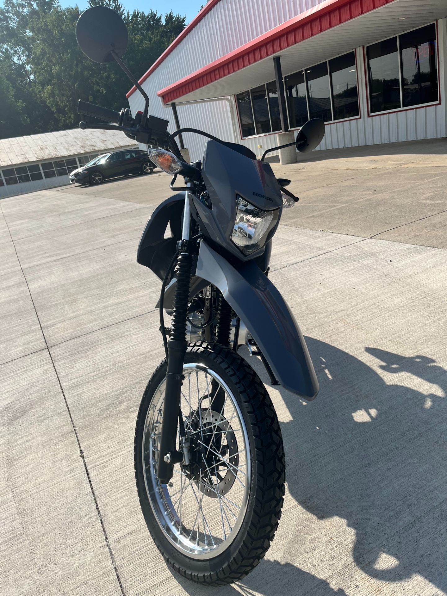 2025 Honda XR150L 3