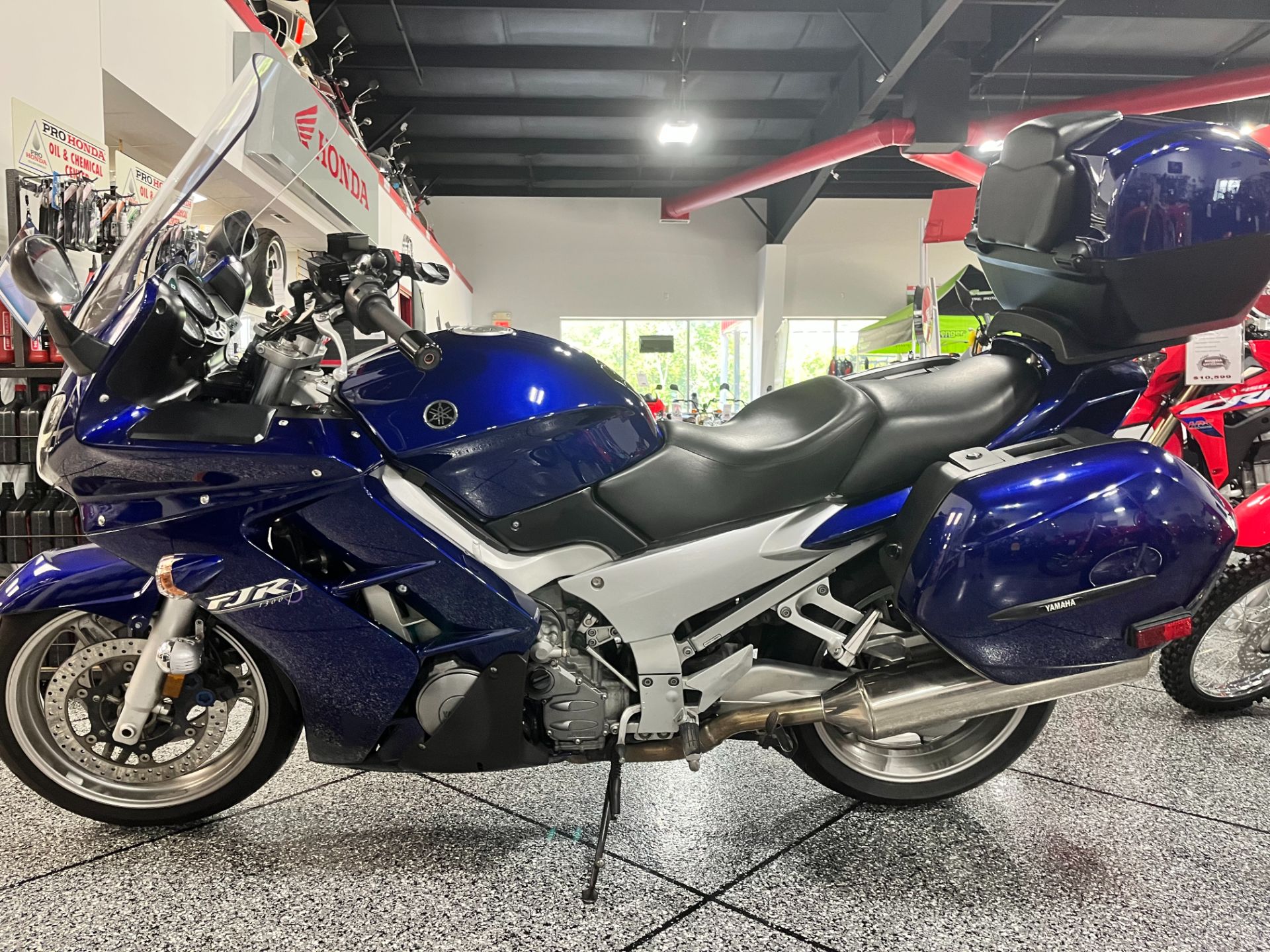2005 Yamaha FJR 1300 in Ottawa, Ohio - Photo 2