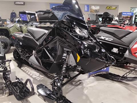 2027 Polaris 850 INDY XC 137 Gloss Black 7S ES