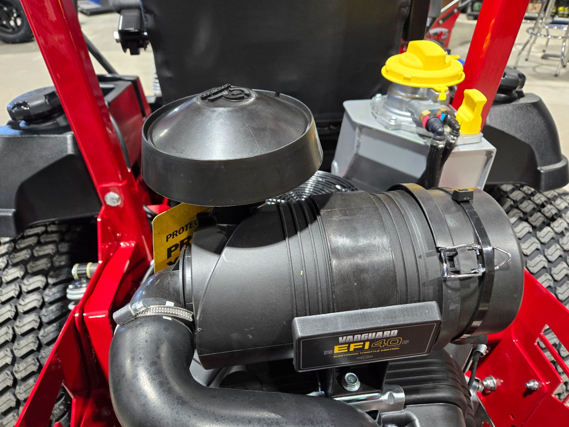 2025  ISX 3300 60 in. Vanguard BIG BLOCK EFI ETC with Oi 10