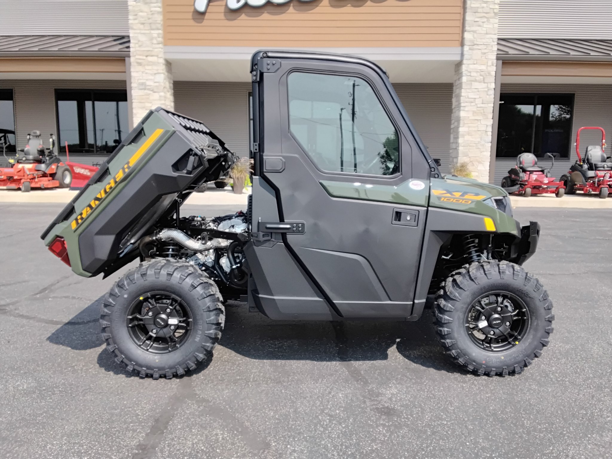 2027 Polaris Ranger XP 1000 NorthStar Ultimate 5