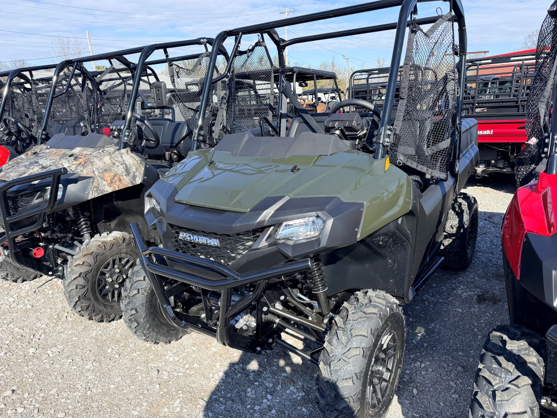 2026 Honda Pioneer 700 Deluxe 2
