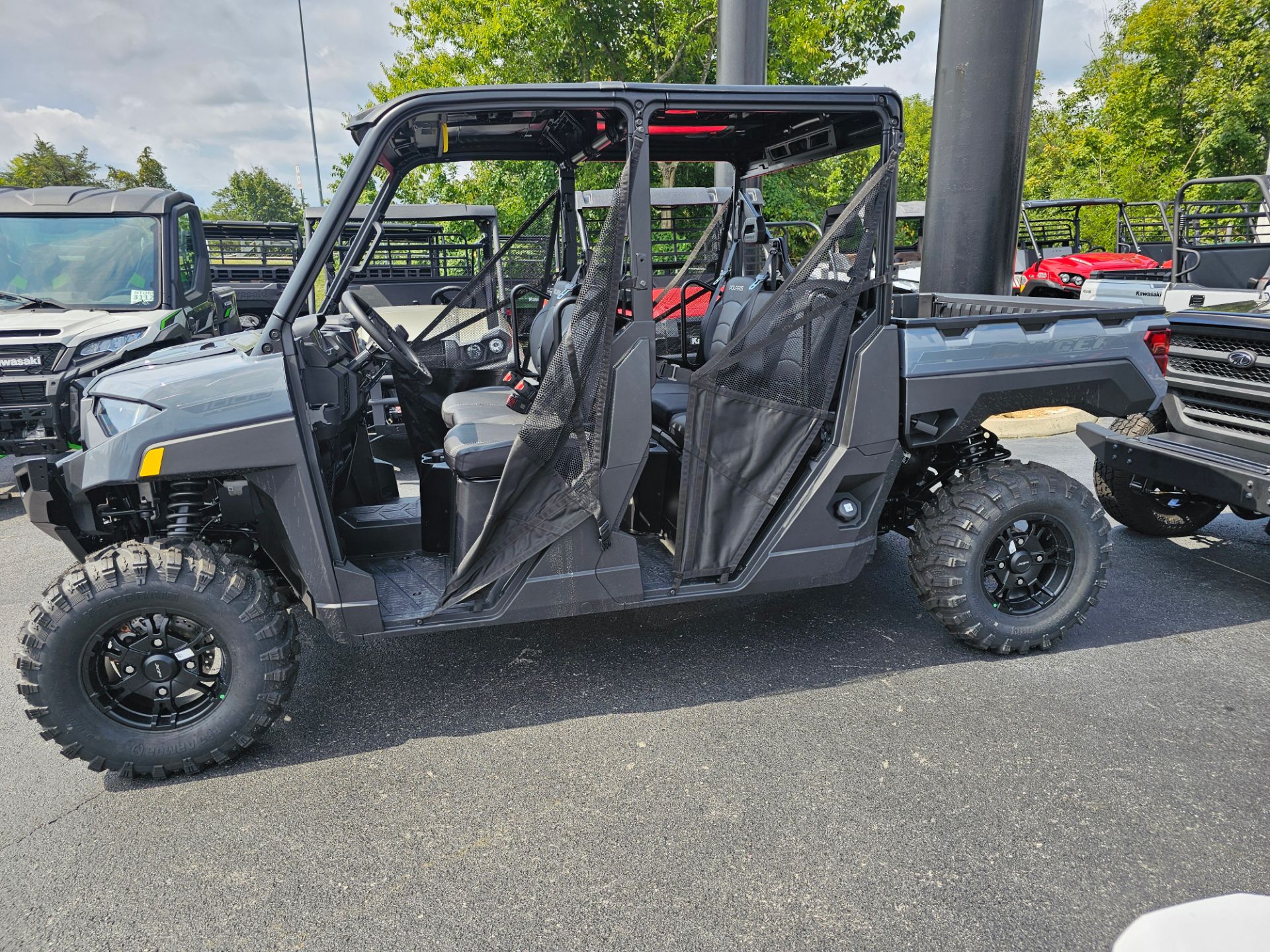 New 2026 Polaris Ranger Crew XP 1000 Premium Stealth Gray