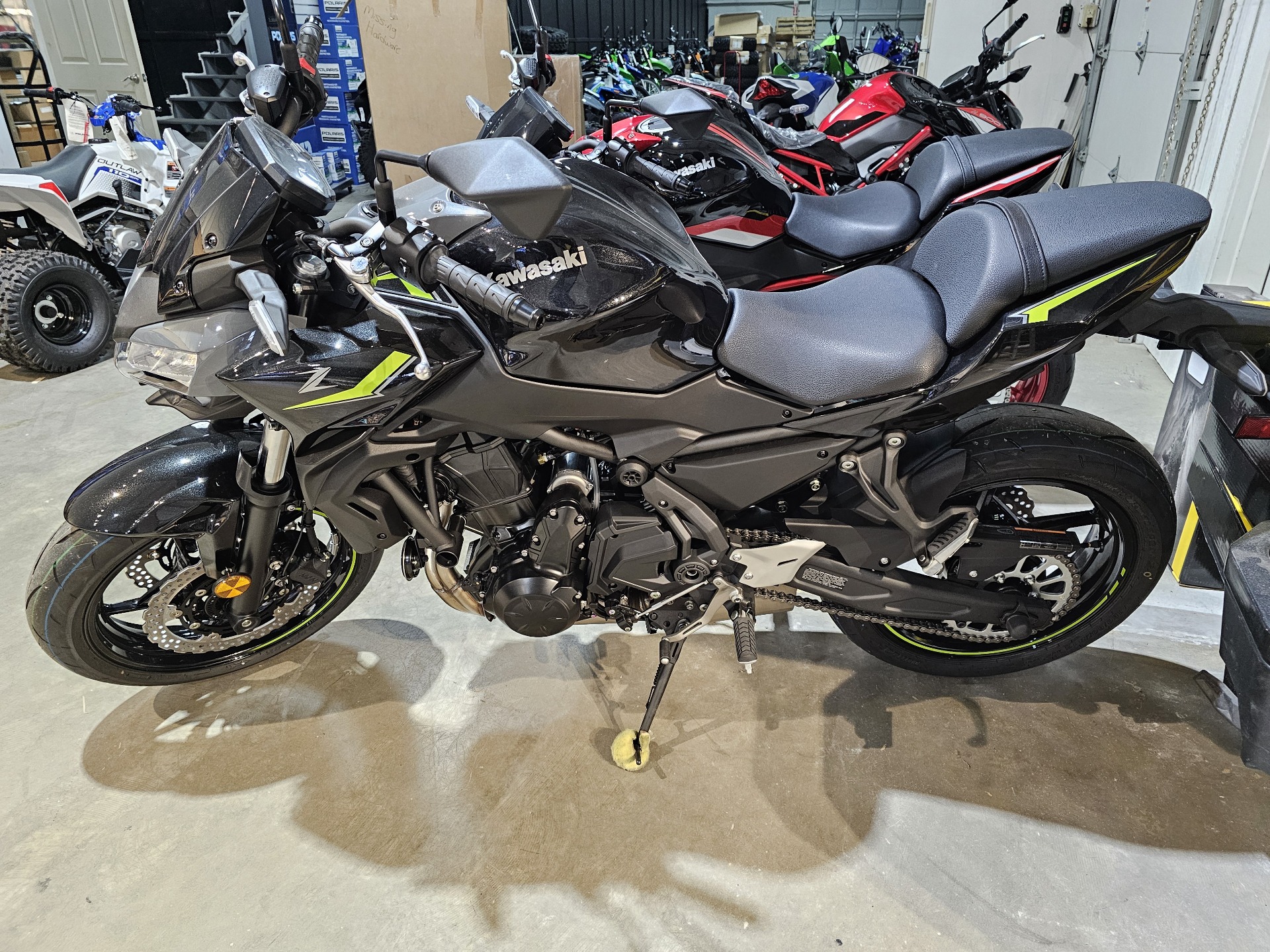 【402】ヤフー New 2024 Kawasaki Z650 Metallic Matte Dark Gray / Metallic Flat