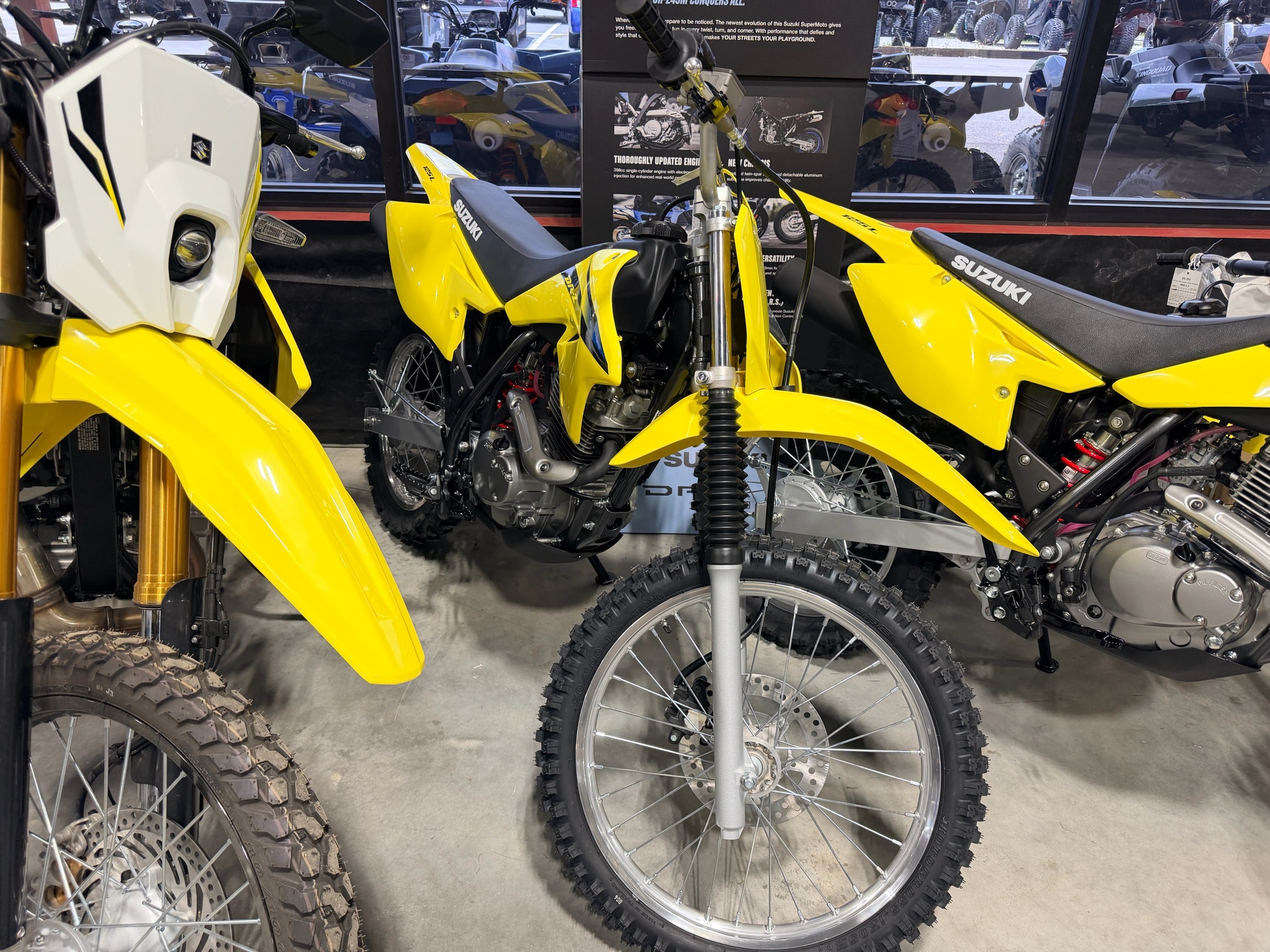 2027 Suzuki DR-Z125L 1