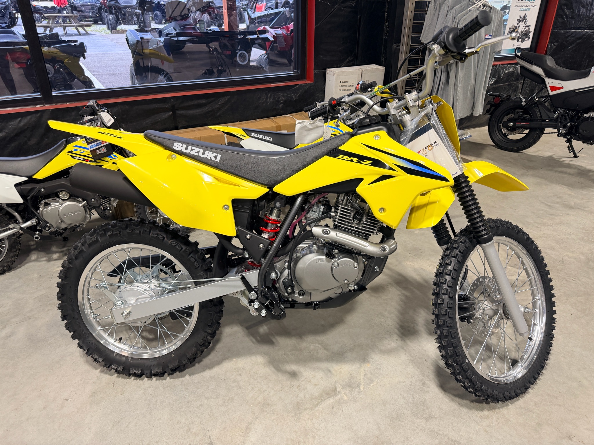 2027 Suzuki DR-Z125L 3