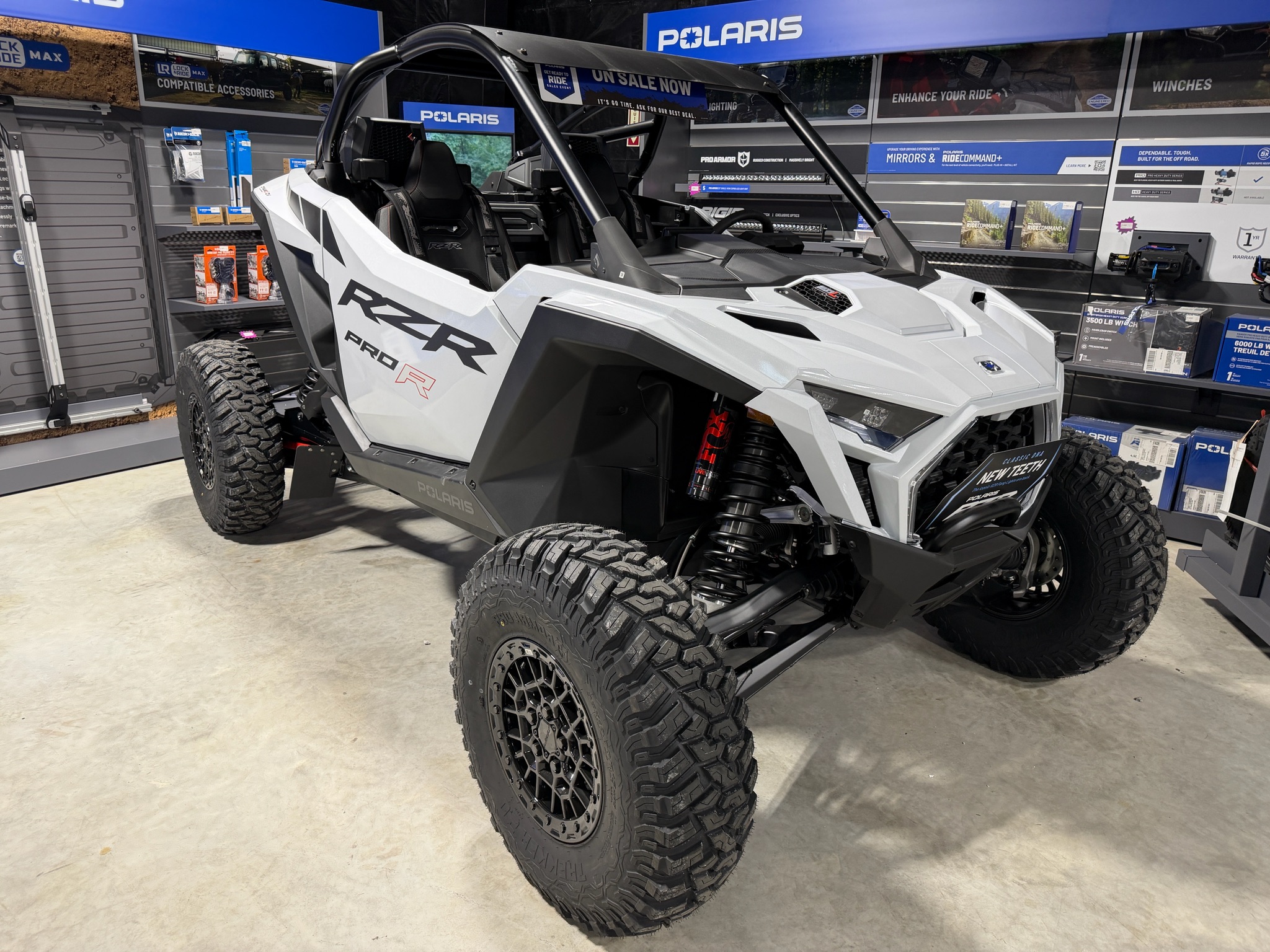 2026 Polaris RZR Pro R Ultimate for Sale in Crossville, TN