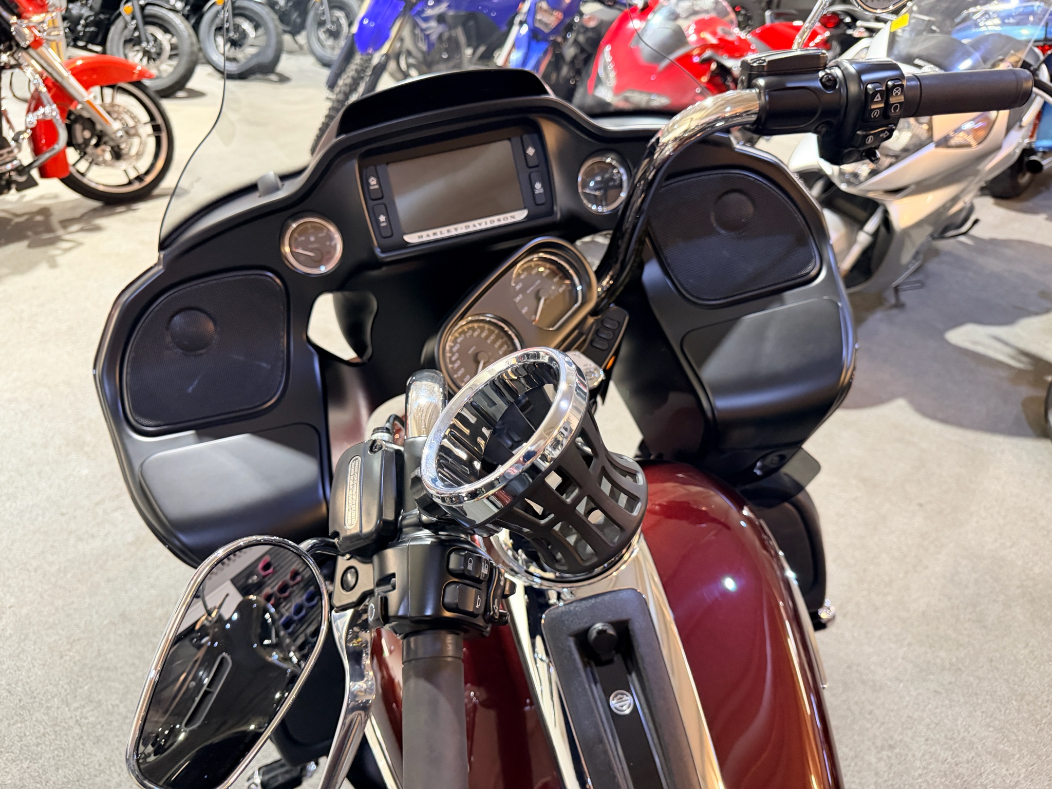 2018 Harley-Davidson Road Glide® Ultra 4